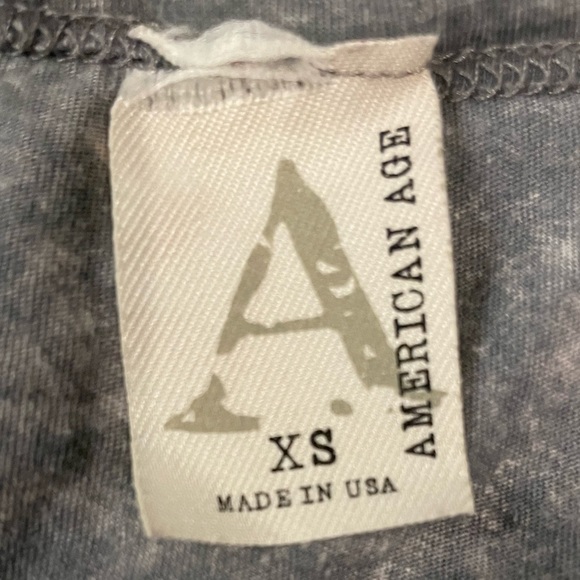 American Age Floral American Flag High-Low Muscle Tee | Size: XS - Picture 4 of 5